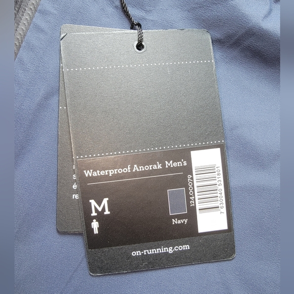 On Running Waterproof Anorak Jacket - Navy - Size Medium - Picture 8 of 8